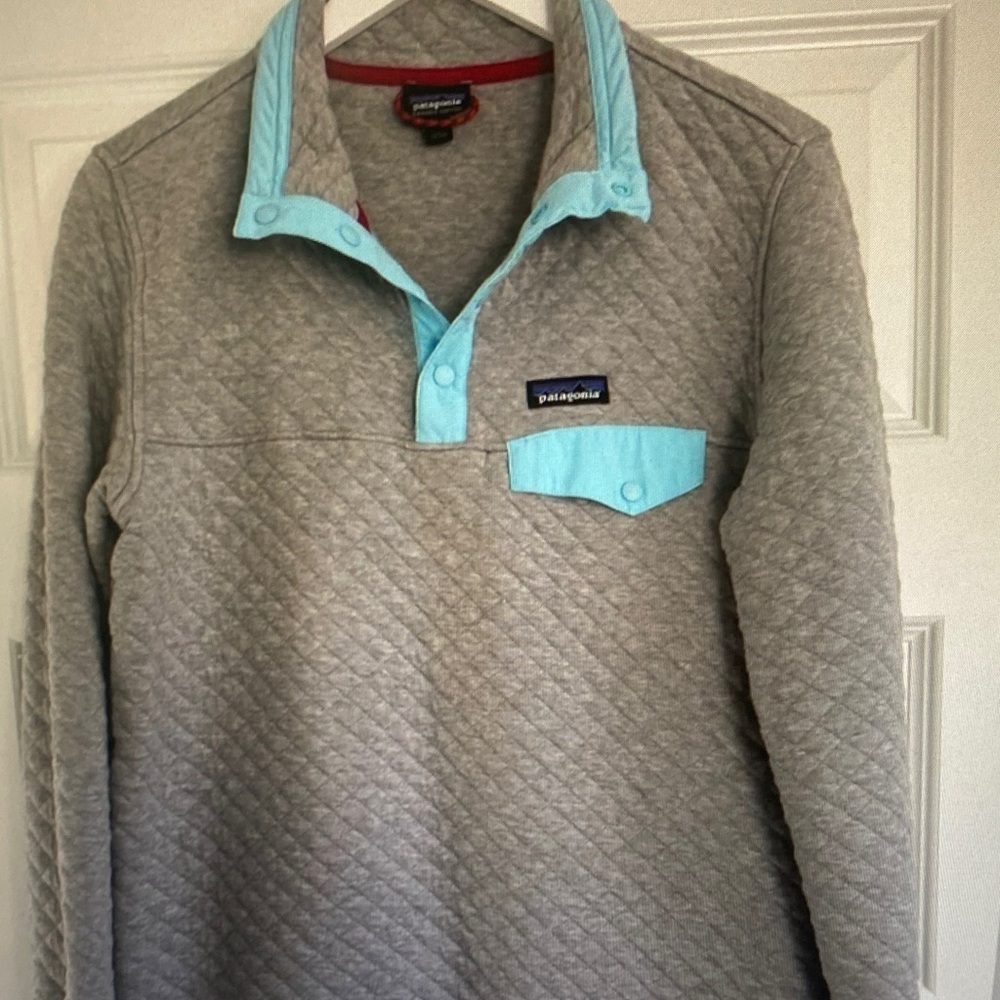 Patagonia Men’s Quilted Pullover - Gray with Aqua Trim